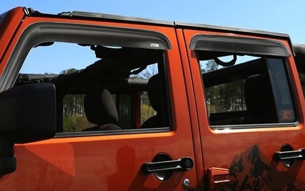 10 Popular Gifts for the Jeeper in Your Life