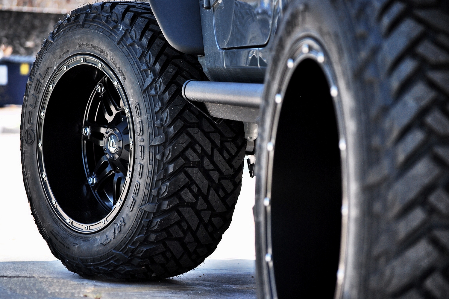 Unbalanced-Jeep-Wrangler-Tires